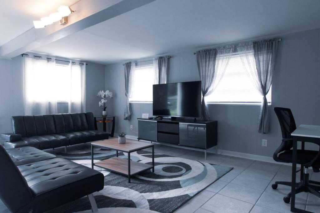 Spacious Family-Sized Home In Central Location Jacksonville Dış mekan fotoğraf