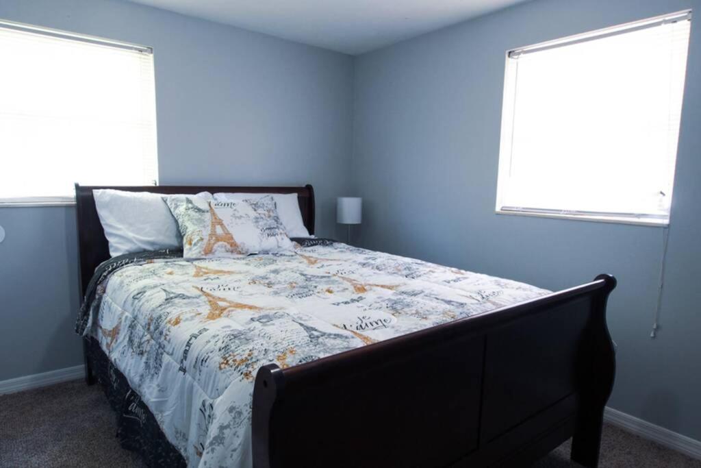 Spacious Family-Sized Home In Central Location Jacksonville Dış mekan fotoğraf